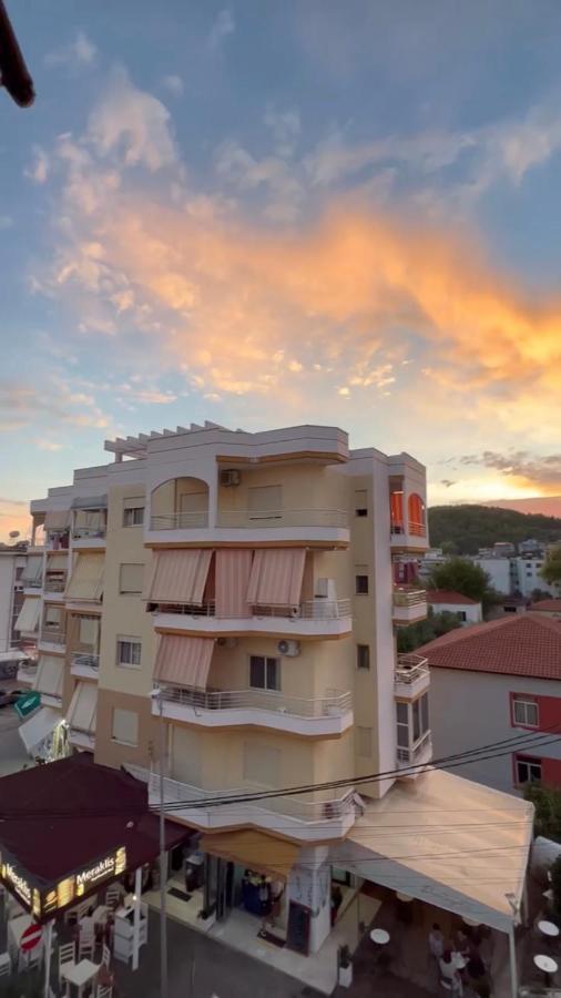 Ioanian Blue Apartament Himare Buitenkant foto