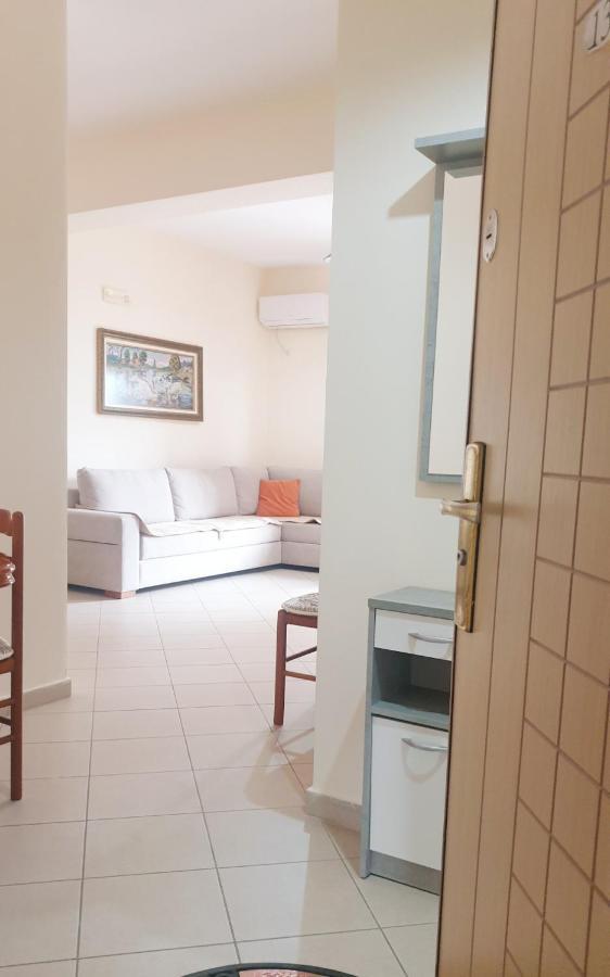 Ioanian Blue Apartament Himare Buitenkant foto