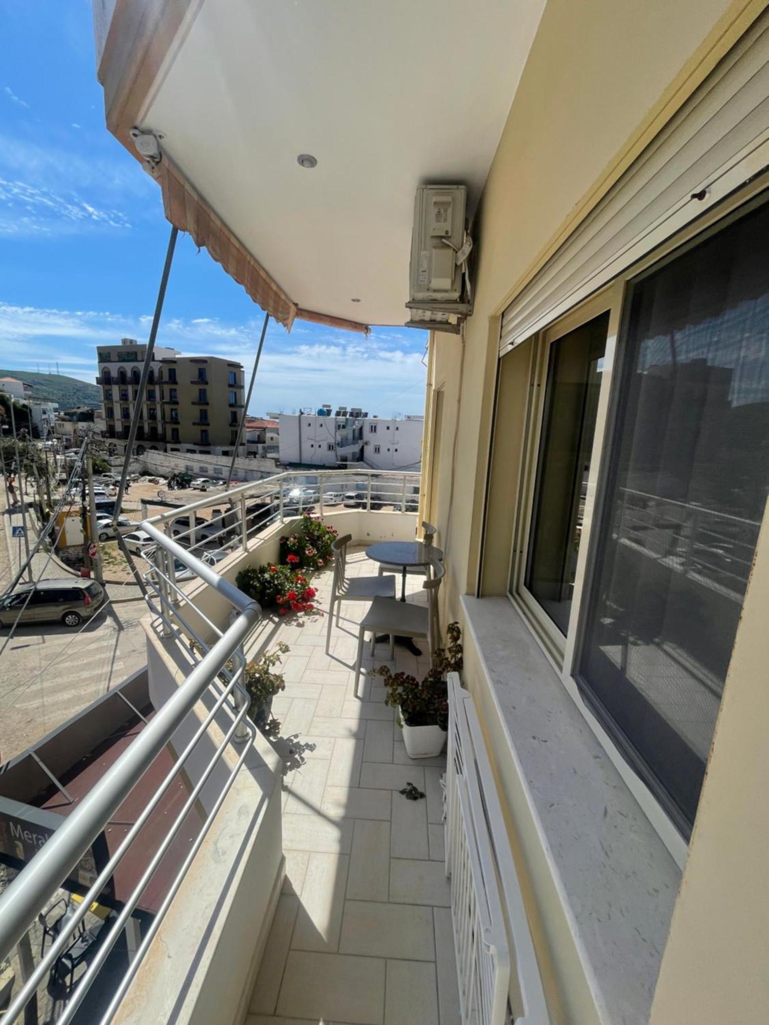 Ioanian Blue Apartament Himare Buitenkant foto